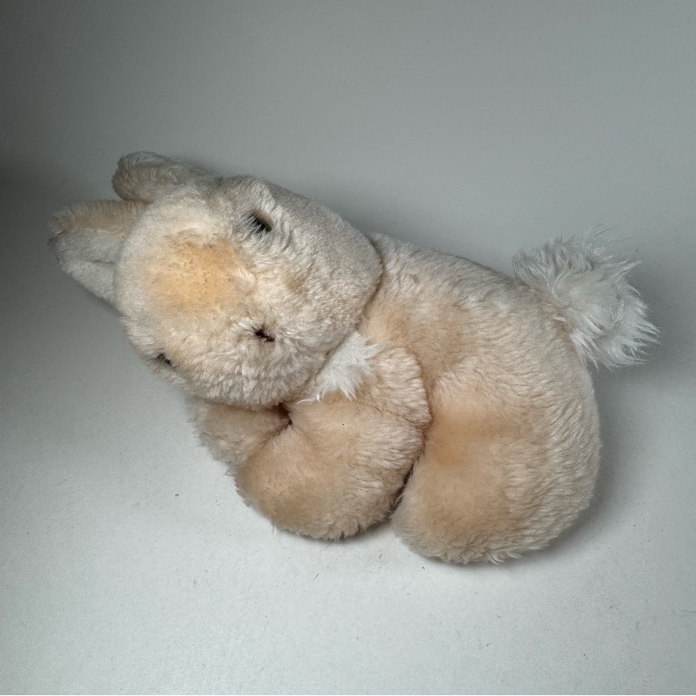 Gund Vintage Plush 7" Bunny Rabbit Laying Rattle Beige White 1979 Rattle Easter